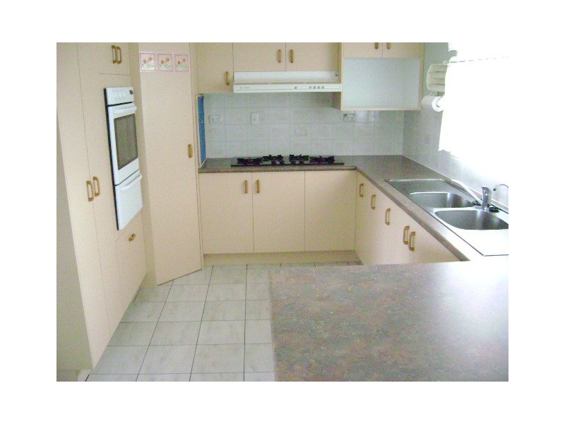 4 Cedar Street, Raceview QLD 4305