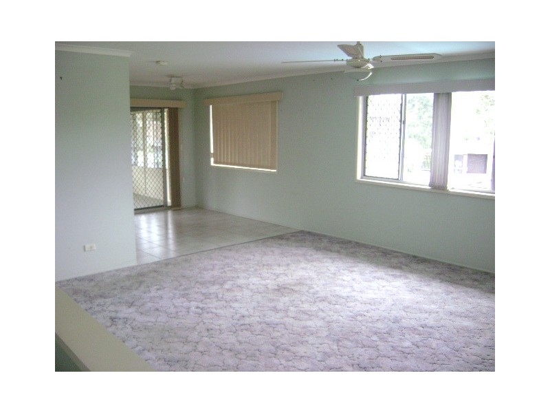 4 Cedar Street, Raceview QLD 4305