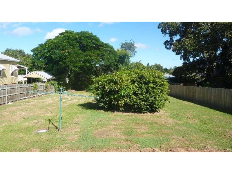 7 Queen Street, Newtown QLD 4305