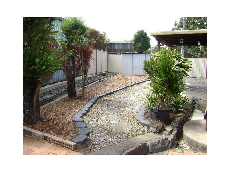 4 Cedar Street, Raceview QLD 4305