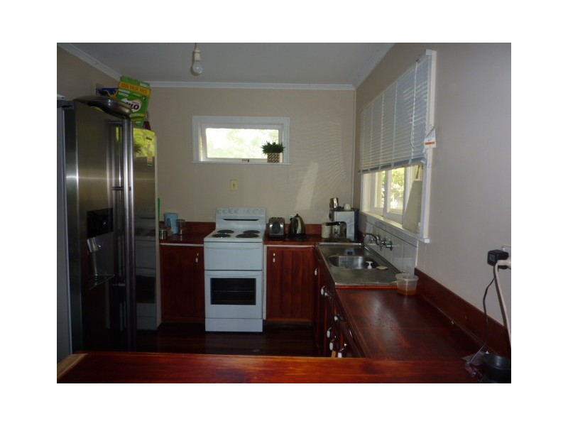 26 Selwyn Street, North Booval QLD 4304