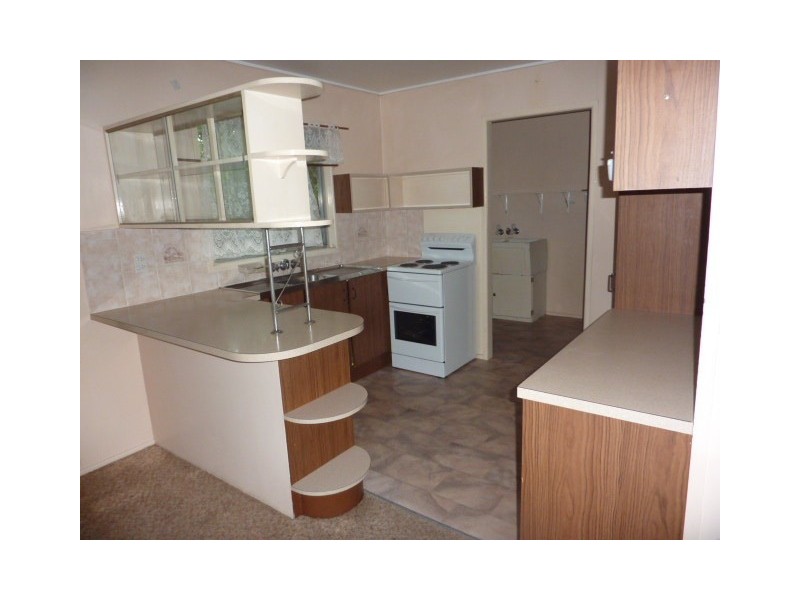 8 Callaghan Street, East Ipswich QLD 4305