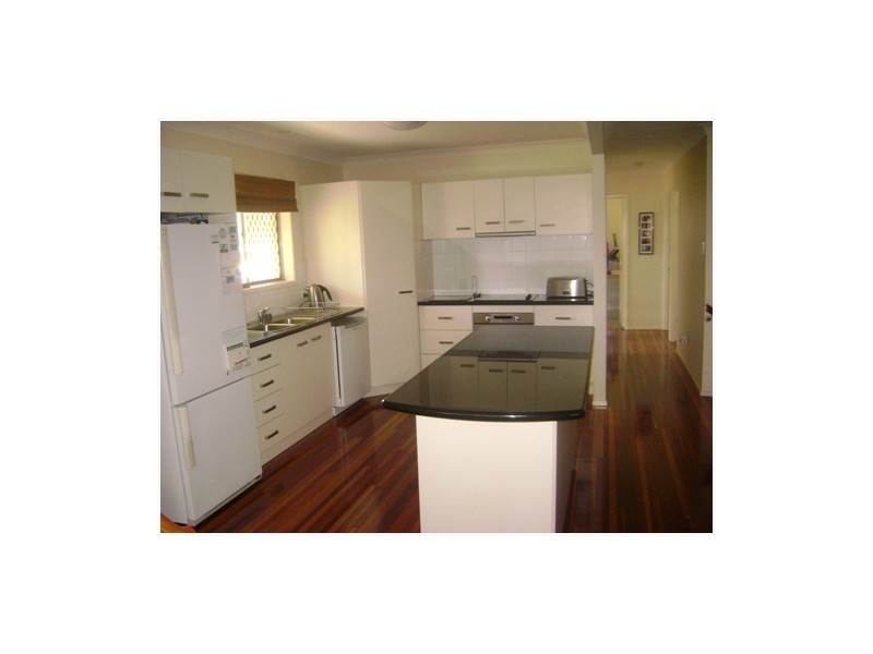 11 Whittaker Street, North Ipswich QLD 4305