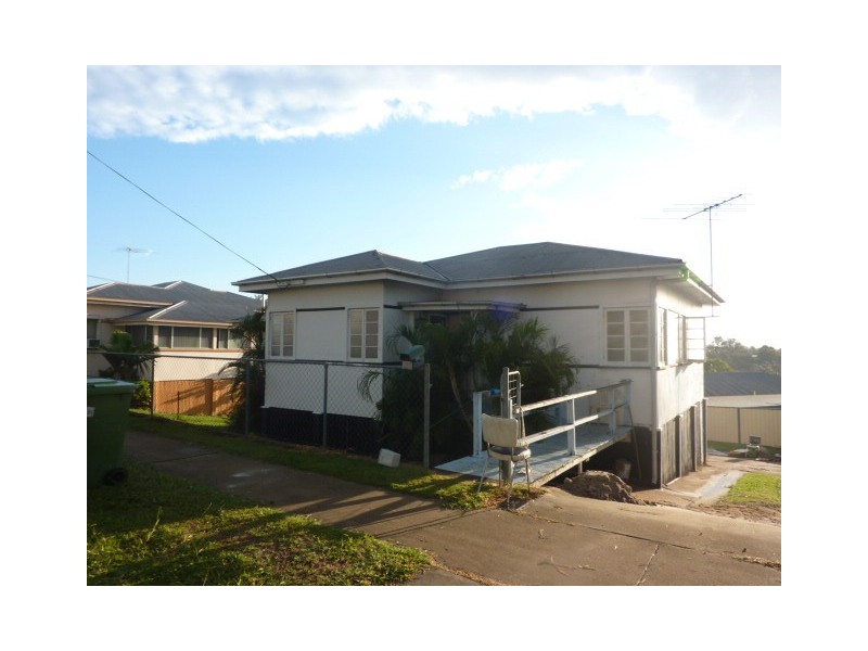 68 Downs Street, North Ipswich QLD 4305