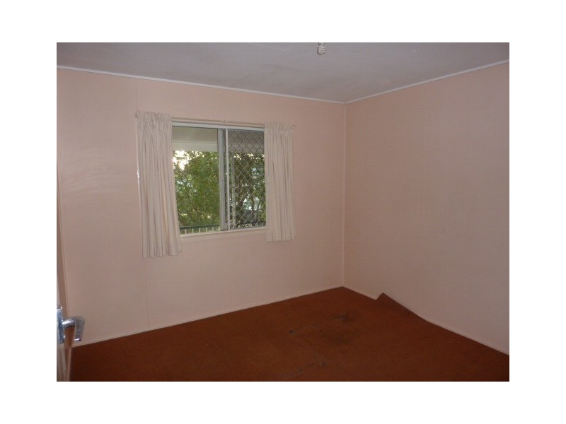 8 Callaghan Street, East Ipswich QLD 4305