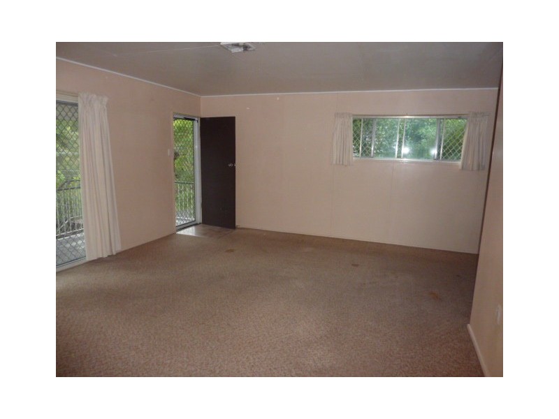 8 Callaghan Street, East Ipswich QLD 4305