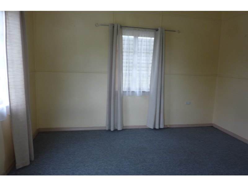 178 Glebe Road, Booval QLD 4304