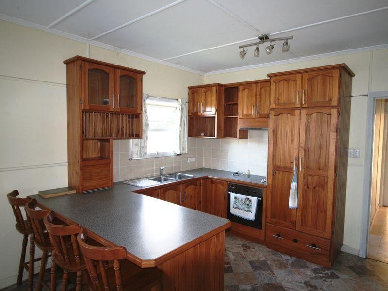 138 Pine Mountain Road, Brassall QLD 4305