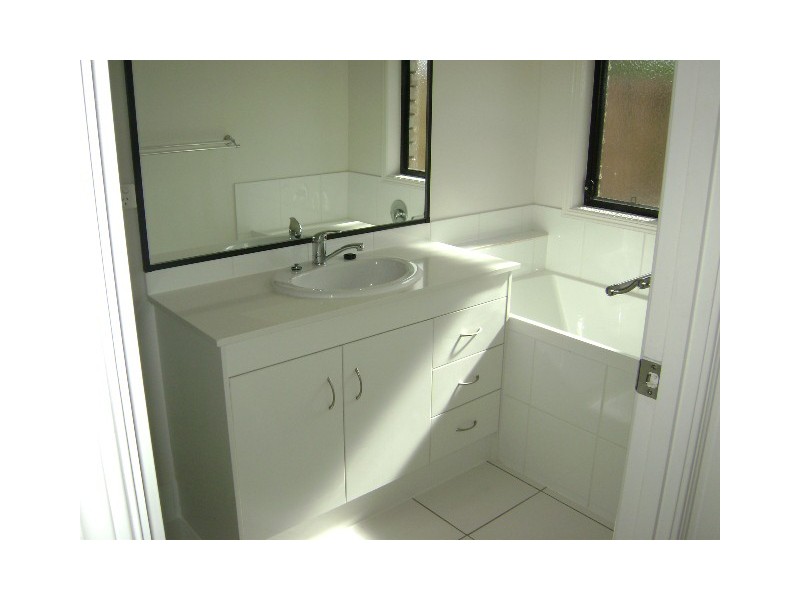 105 Windle Road, Brassall QLD 4305