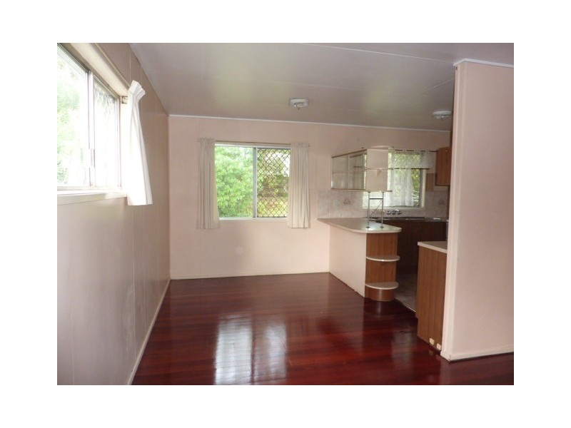 8 Callaghan Street, East Ipswich QLD 4305