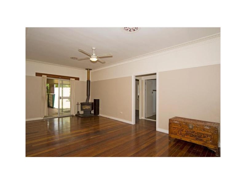 3 Wyndham Street, North Ipswich QLD 4305