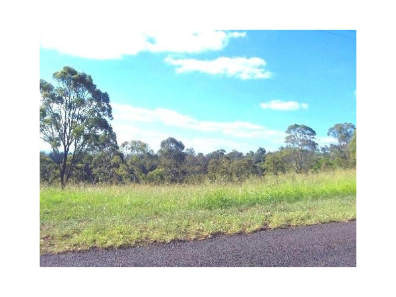 20 Range Cr, Laidley QLD 4341