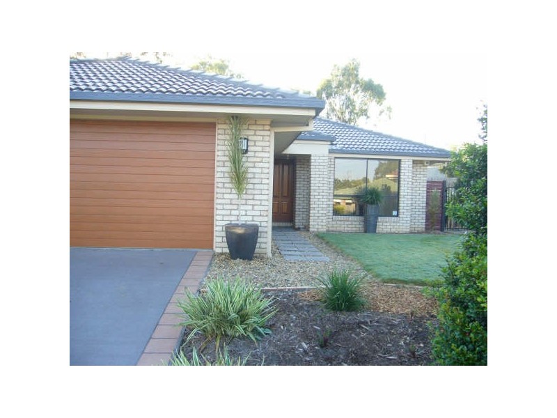 30  Kathleen Place, Yamanto QLD 4305