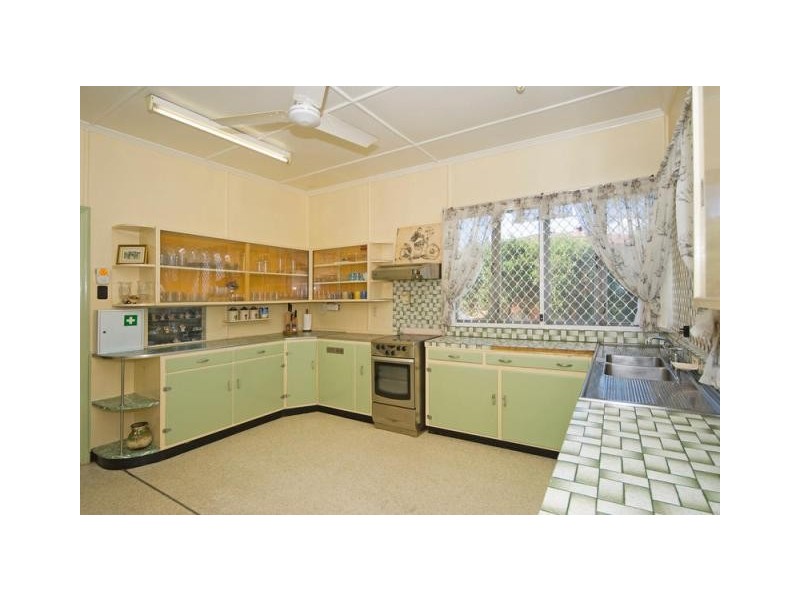 5 Churchill Street, Churchill QLD 4305