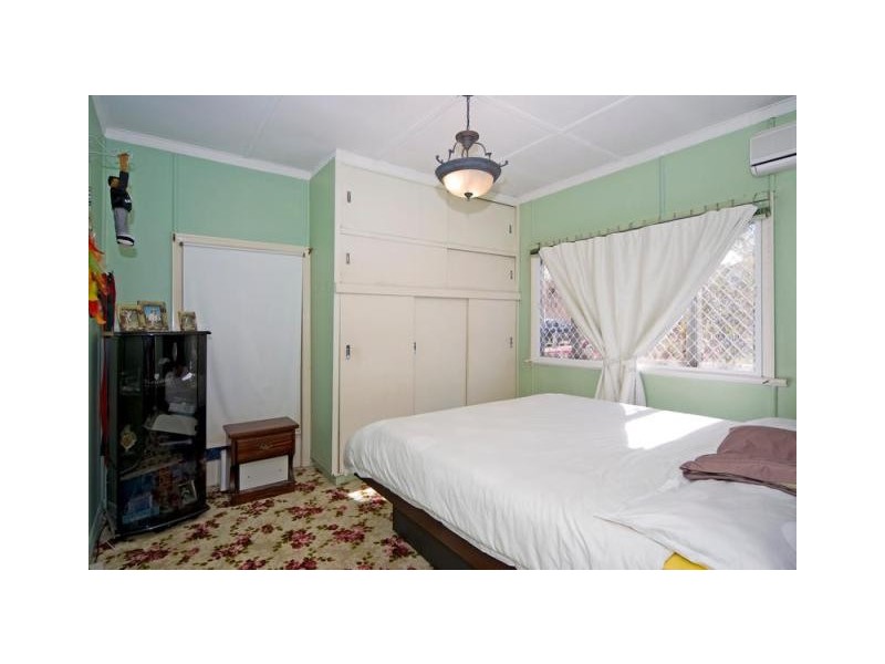 5 Churchill Street, Churchill QLD 4305