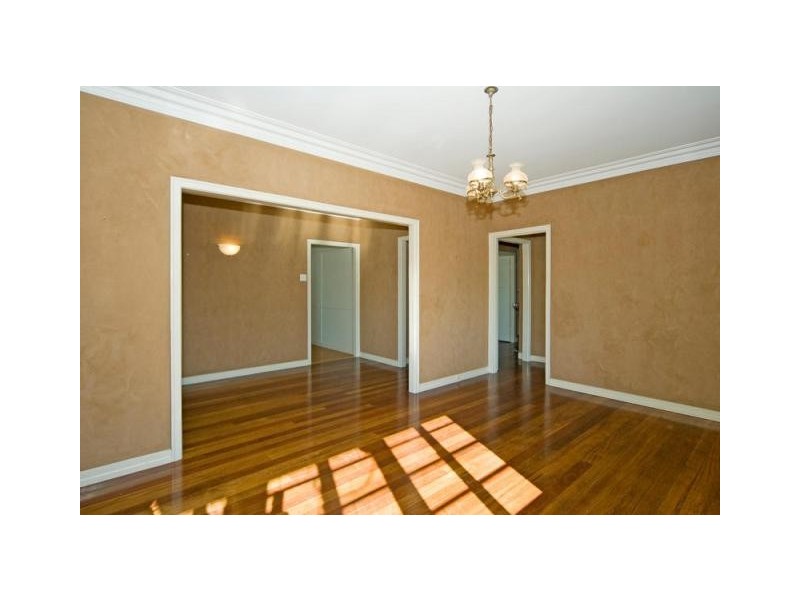 10 Boundary Street, Bundamba QLD 4304