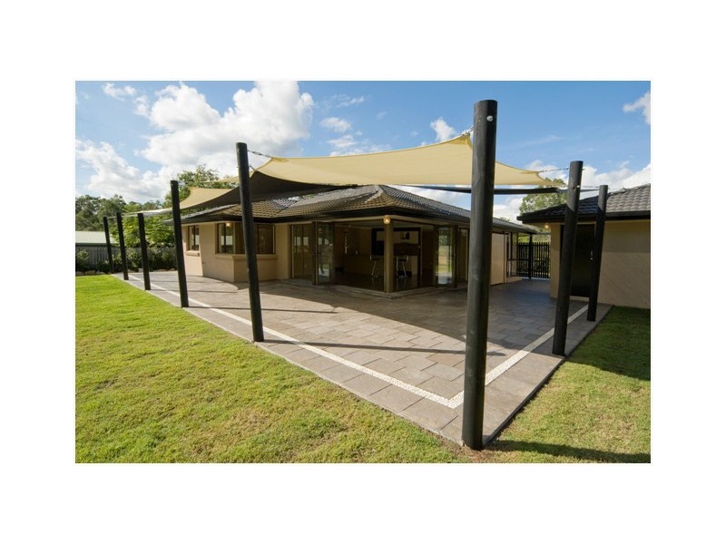 4 Wirriboot Court, Karana Downs QLD 4306