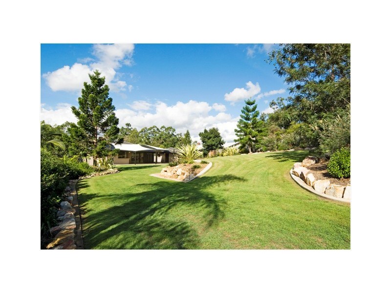 4 Wirriboot Court, Karana Downs QLD 4306