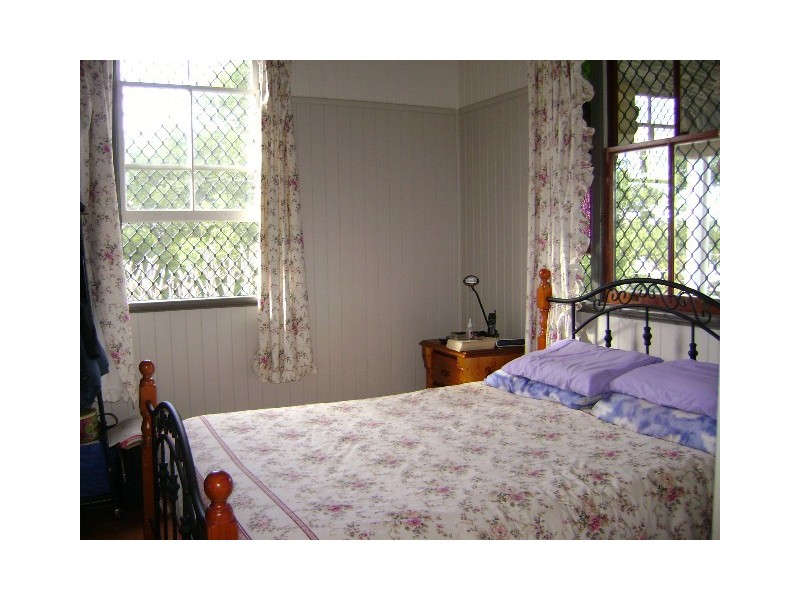 Silkstone QLD 4304