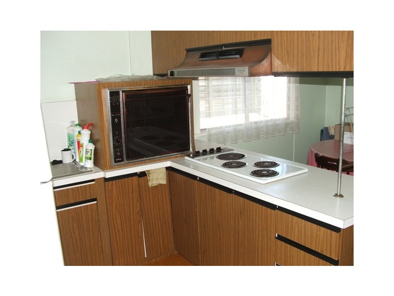 31 Samford Road, Leichhardt QLD 4305