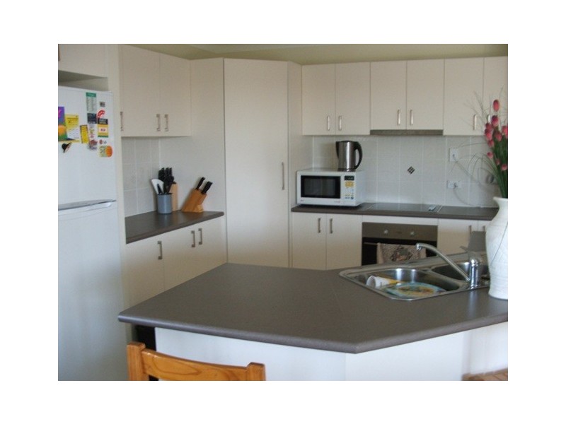 148 Edwards Street, Raceview QLD 4305