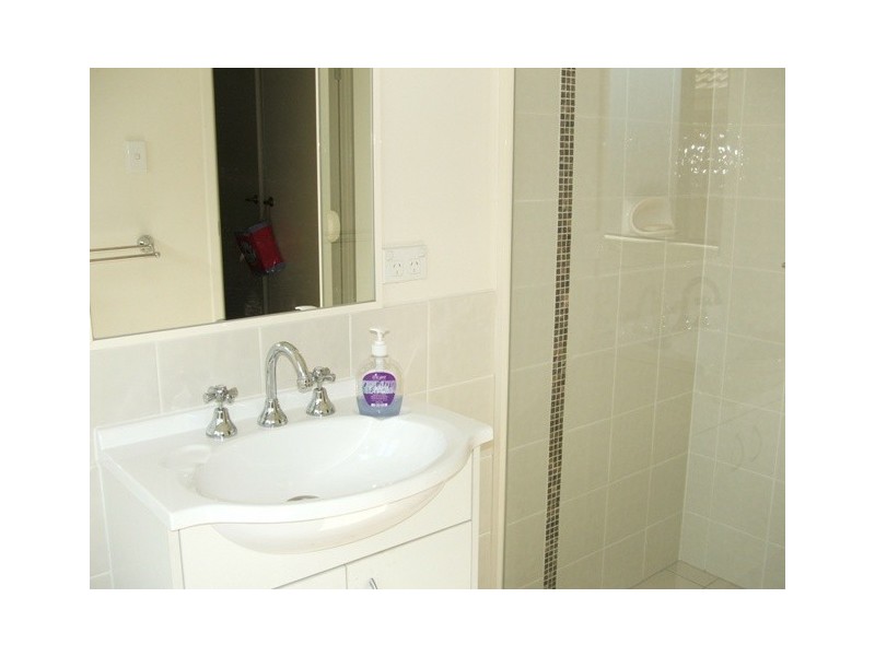 148 Edwards Street, Raceview QLD 4305