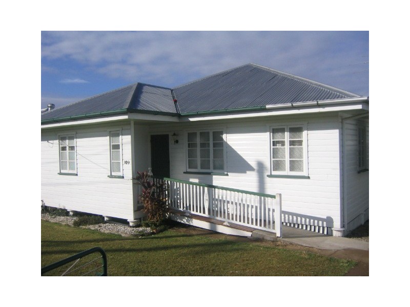 Silkstone QLD 4304
