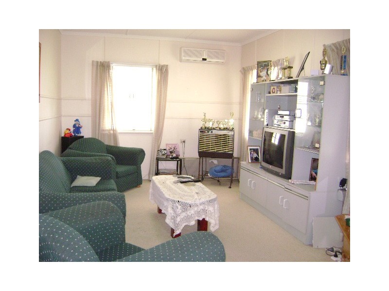 Silkstone QLD 4304