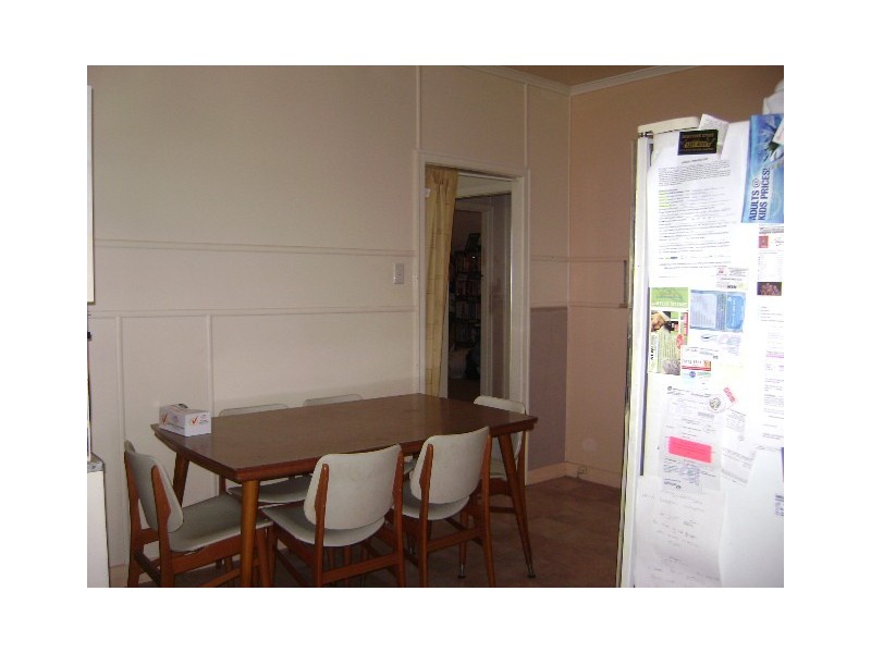 Silkstone QLD 4304