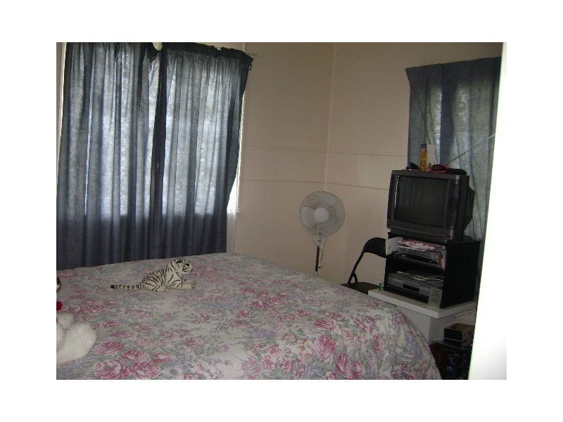 Silkstone QLD 4304