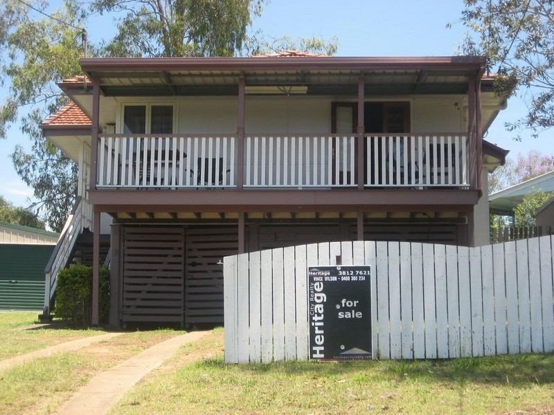 42 Flinders Drive, Leichhardt QLD 4305