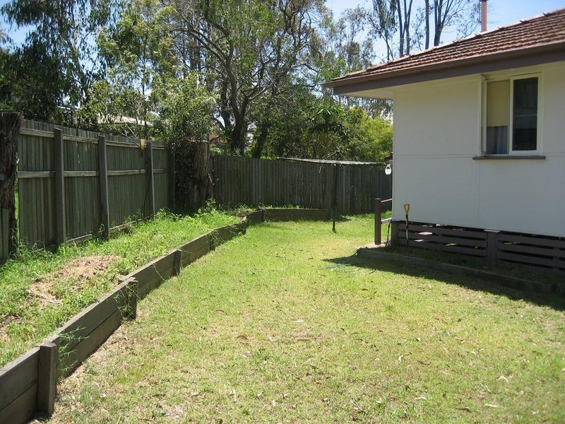 42 Flinders Drive, Leichhardt QLD 4305