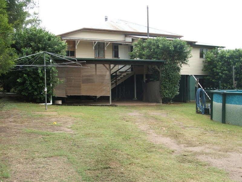 10 Pommer Street, Brassall QLD 4305