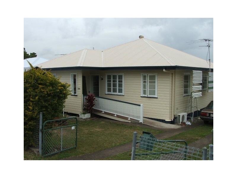 Silkstone QLD 4304