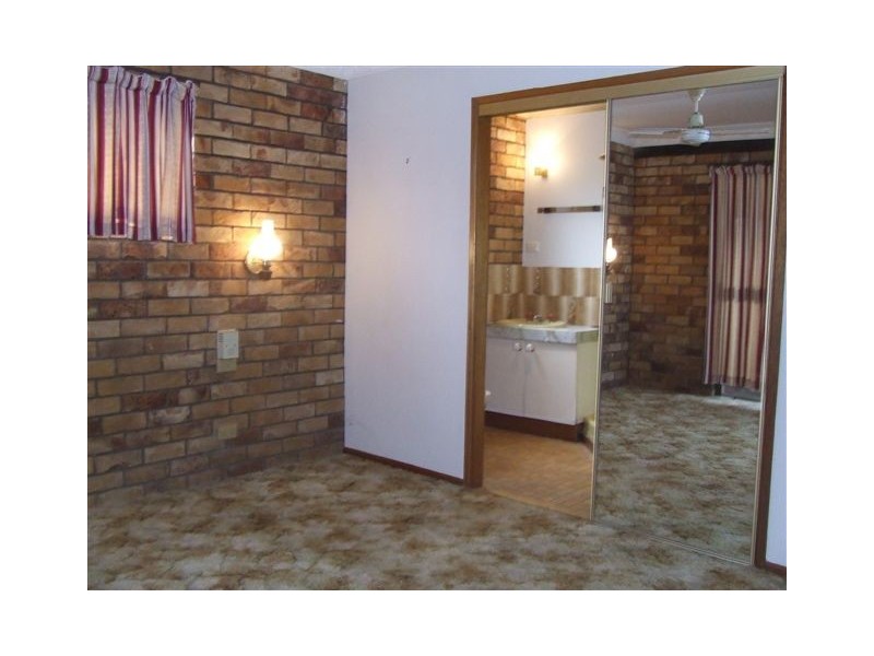 21 Chalmers Place, North Ipswich QLD 4305