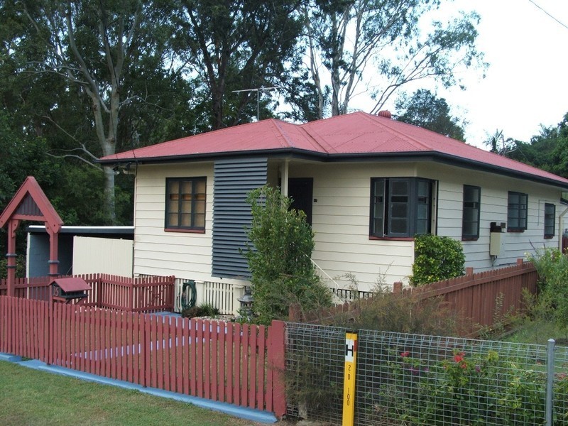 15 Robin Street, Coalfalls QLD 4305