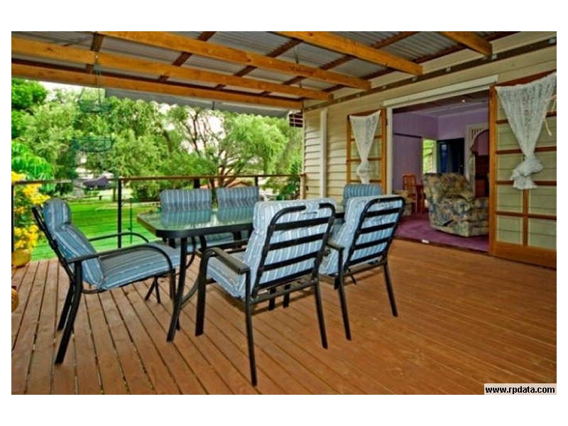 53 Frederick Street, Newtown QLD 4305