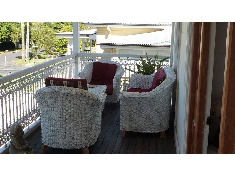 7 Whitehill Street, Newtown QLD 4305