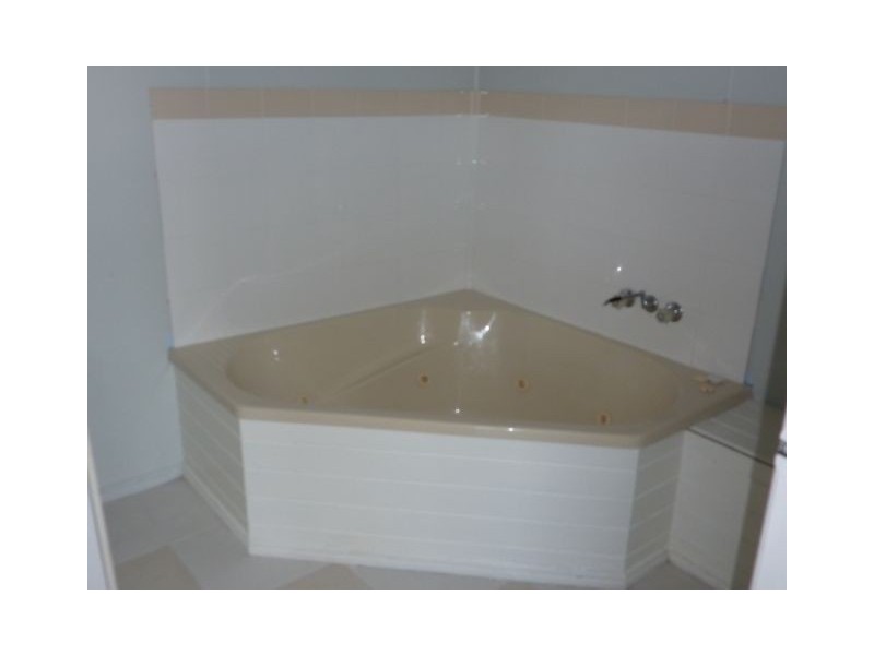 57 Vineyard Street, One Mile QLD 4305