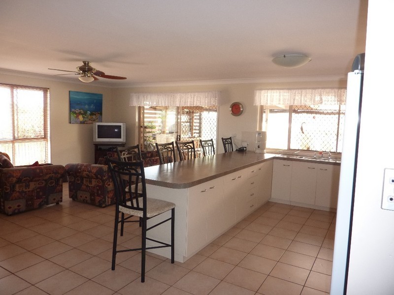 2 Settlers Way, Raceview QLD 4305