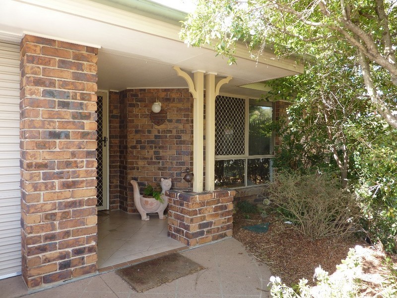 2 Settlers Way, Raceview QLD 4305