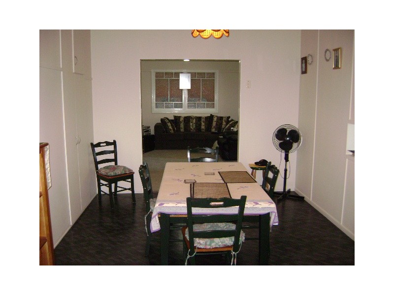 102 Downs Street, North Ipswich QLD 4305