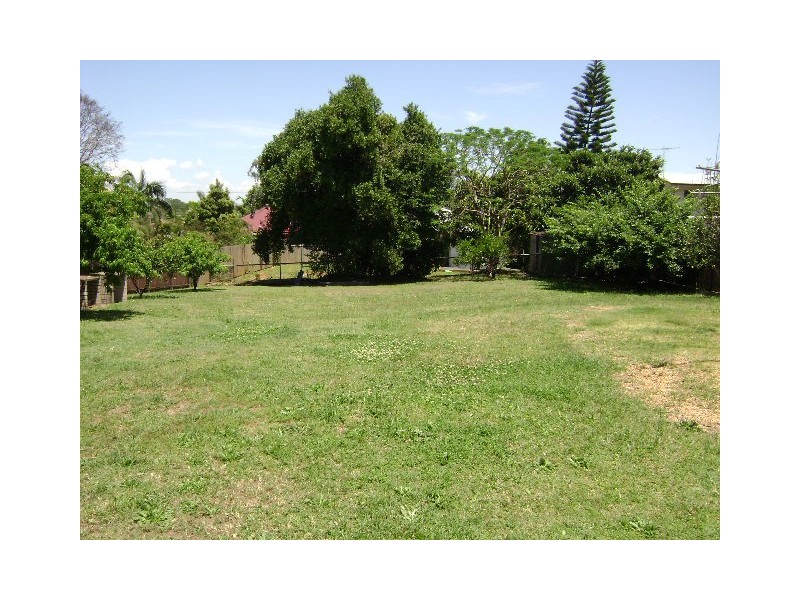 102 Downs Street, North Ipswich QLD 4305
