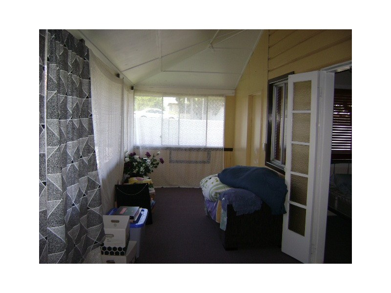 102 Downs Street, North Ipswich QLD 4305
