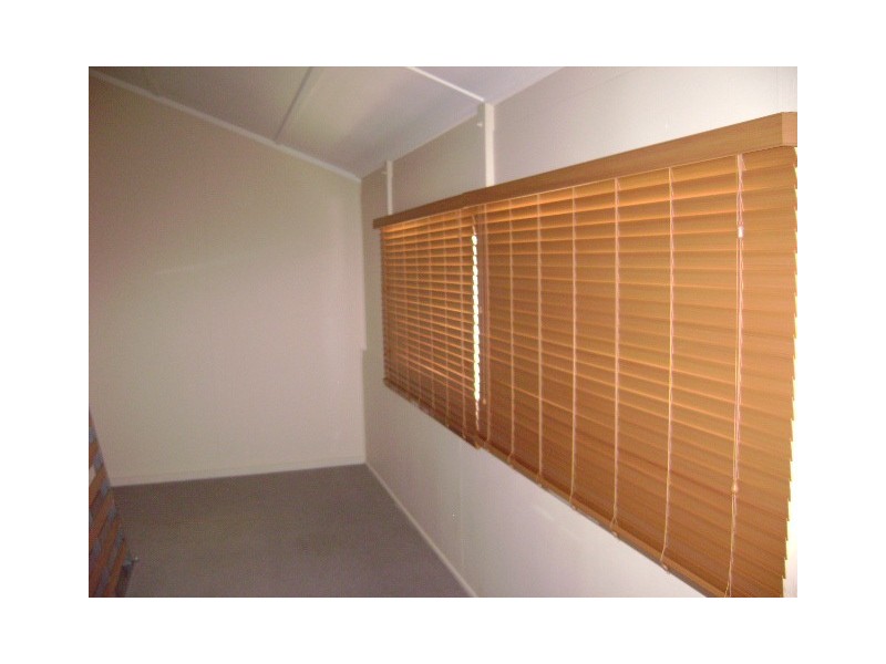 102 Downs Street, North Ipswich QLD 4305