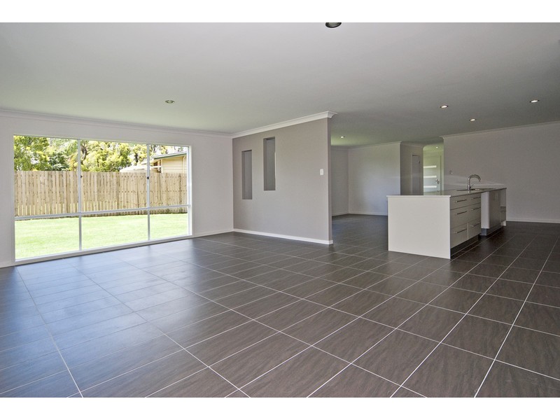 32 Sydney Street, Brassall QLD 4305