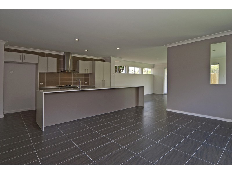 32 Sydney Street, Brassall QLD 4305