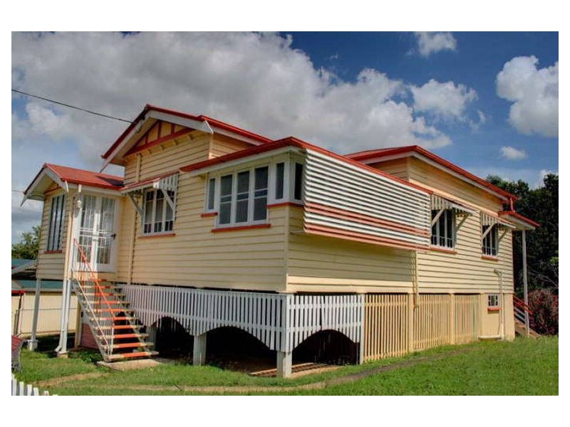 17 Ferguson Street, North Ipswich QLD 4305