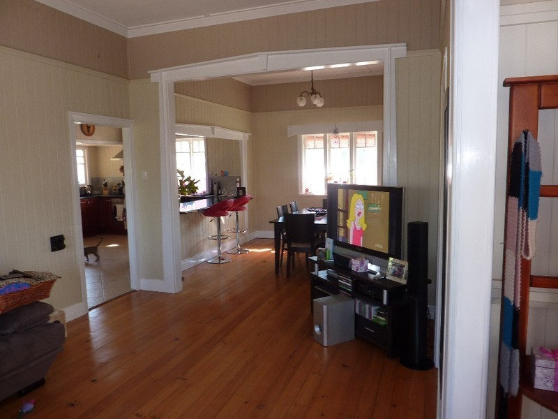 17 Ferguson Street, North Ipswich QLD 4305