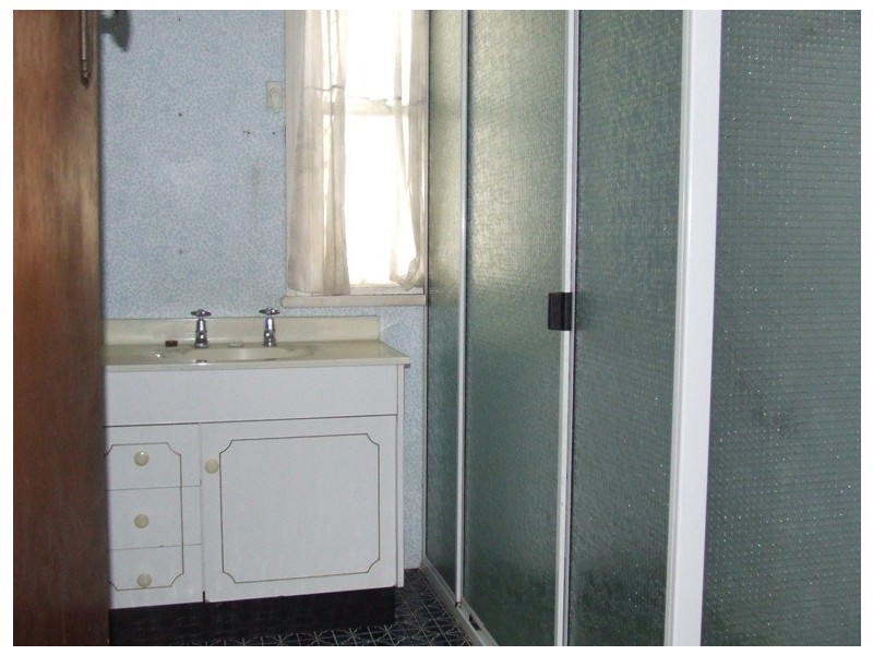 5 HAYES STREET, Raceview QLD 4305